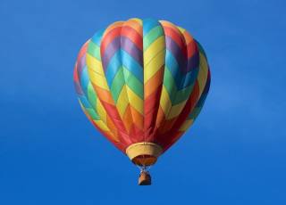 hot-air-balloon-9397ff1f-8aae-41a8-9e56-73f76a1817c3